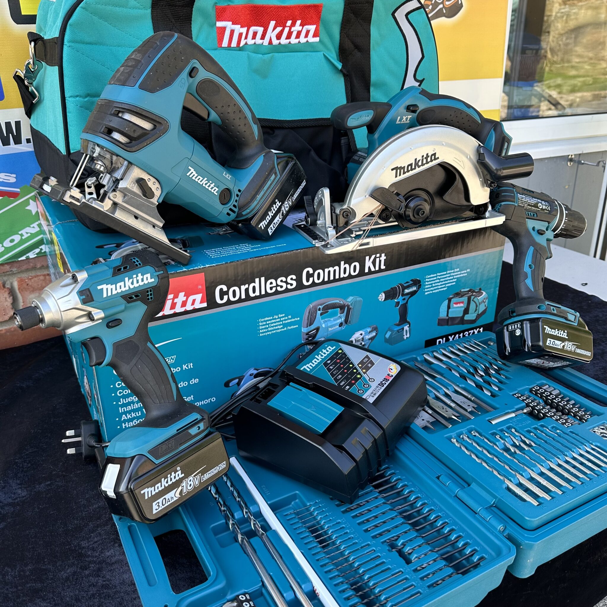 MAKITA 4 Piece Power Tool Bundle + 3 X 3AH Batteries, Bag & Accessories