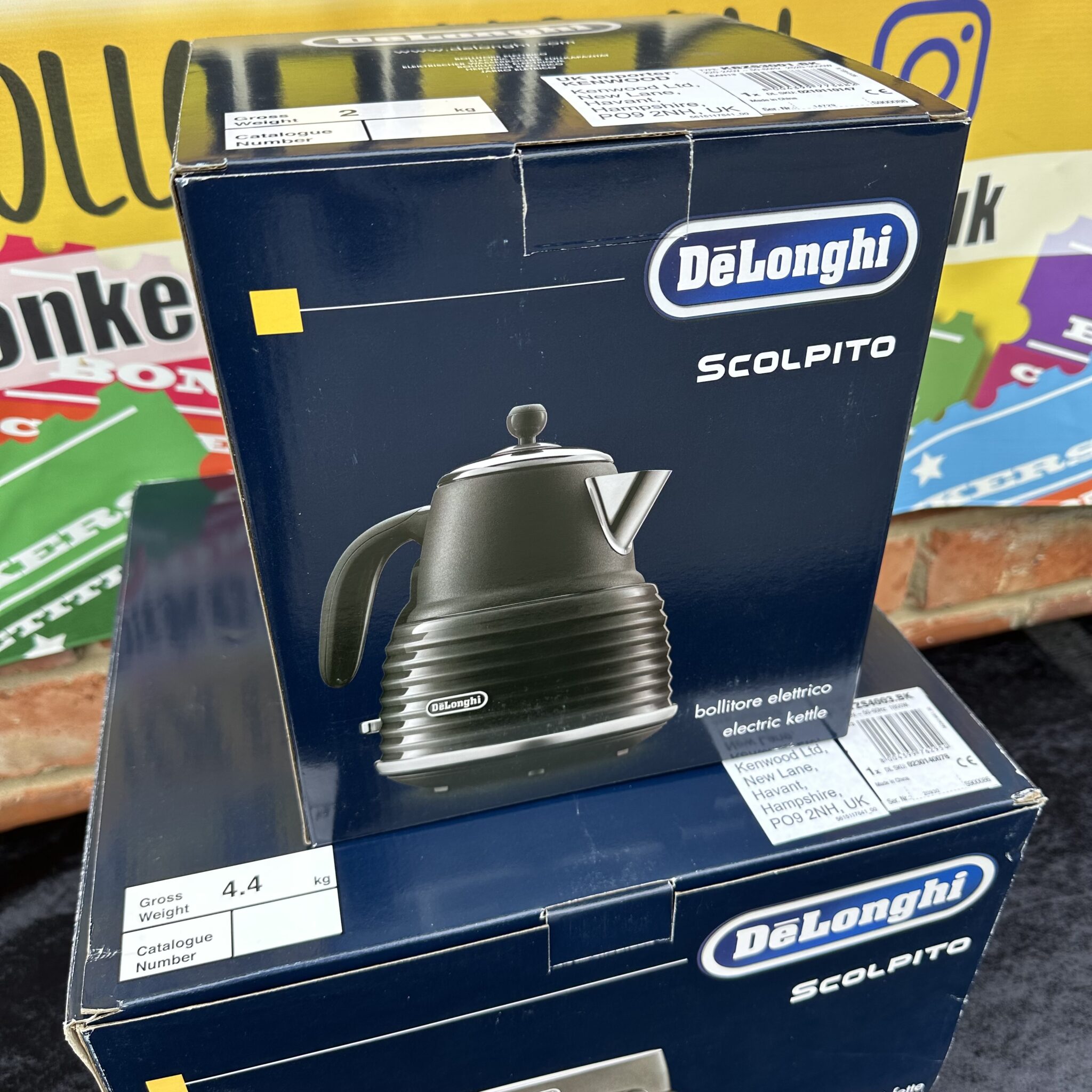 DeLonghi Scolpito Toaster & Kettle Bundle Bonkers Competitions