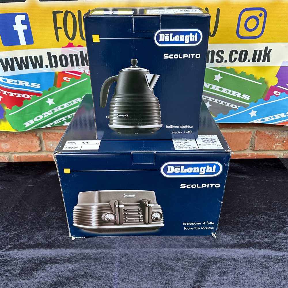 DeLonghi Scolpito Toaster & Kettle Bundle Bonkers Competitions