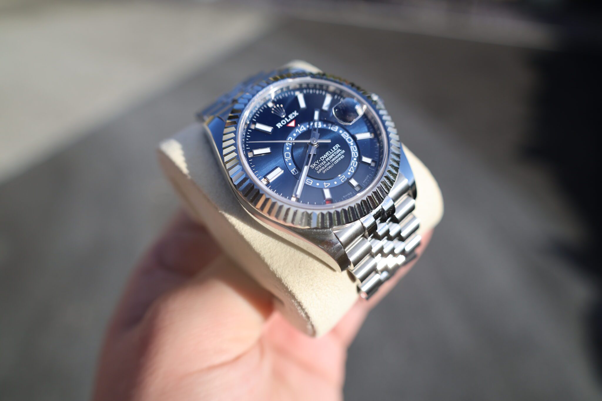 Stainless sky dweller blue on sale face