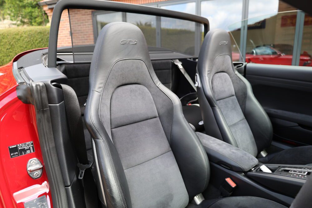 Porsche 911 Carrera 4 GTS 3.0L 444BHP - RSP £80,000! - Image 6