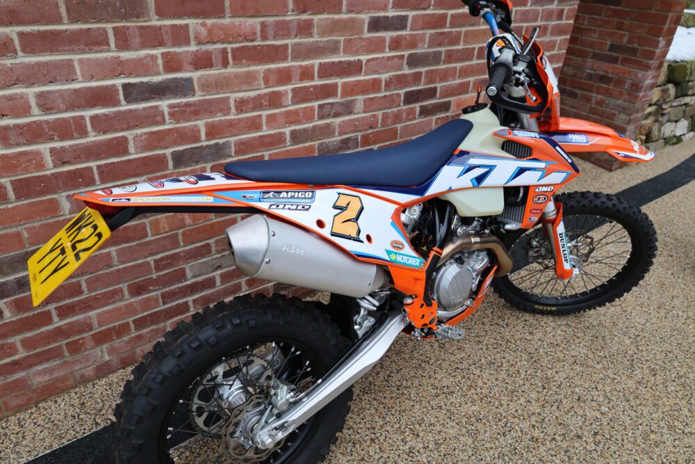 KTM EXC-F 450 ROAD LEGAL - INCREDIBLE BIKE! - RRP £11,699 - Image 4