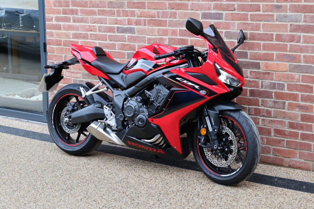 2024 HONDA CBR 650 RA-P - INCREDIBLE BIKE! - Image 2