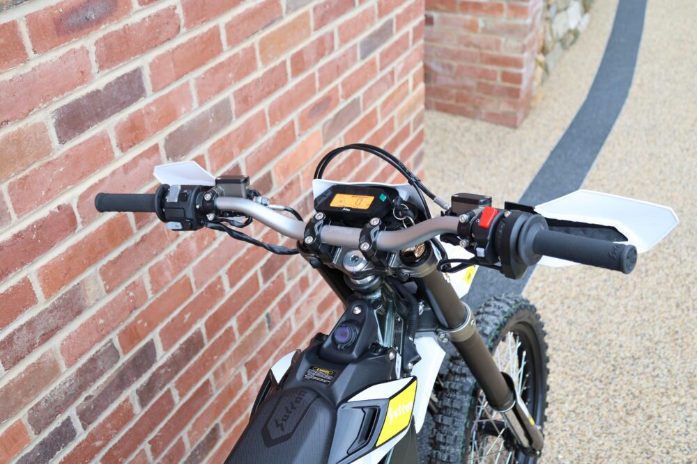 SUR-RON ULTRA-BEE 74V Bike - ABSOLUTE MONSTER! RRP £6,699! - Image 7