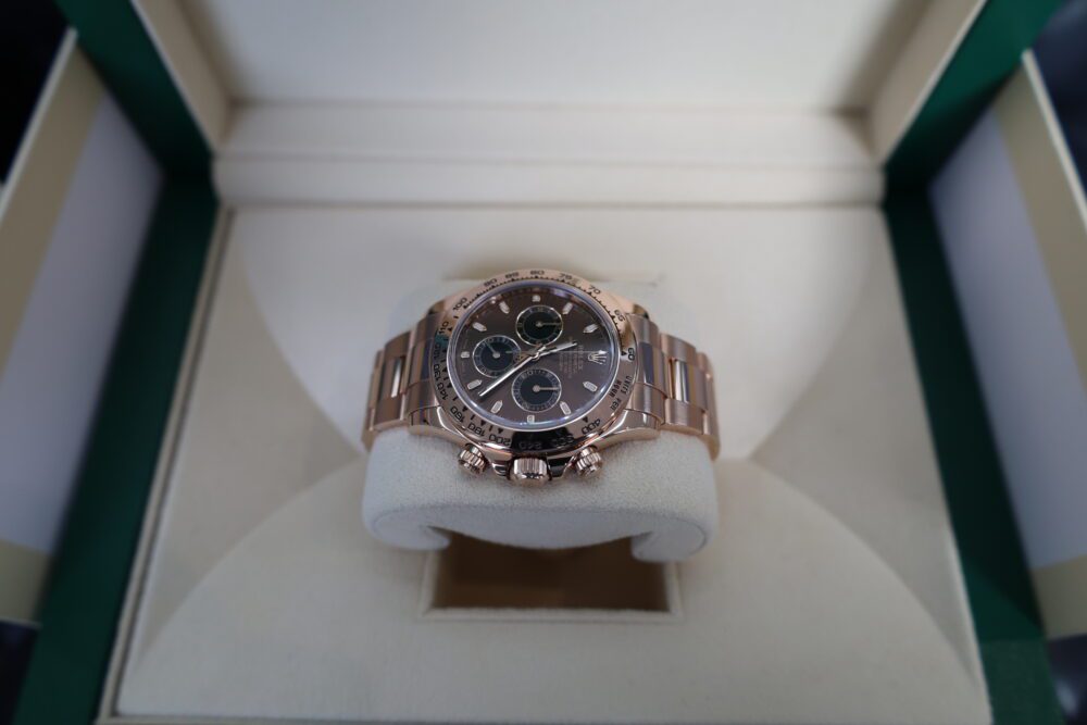 Rolex DAYTONA Solid 18ct Rose Gold Chocolate Dial - RRP £44,000! - Image 3