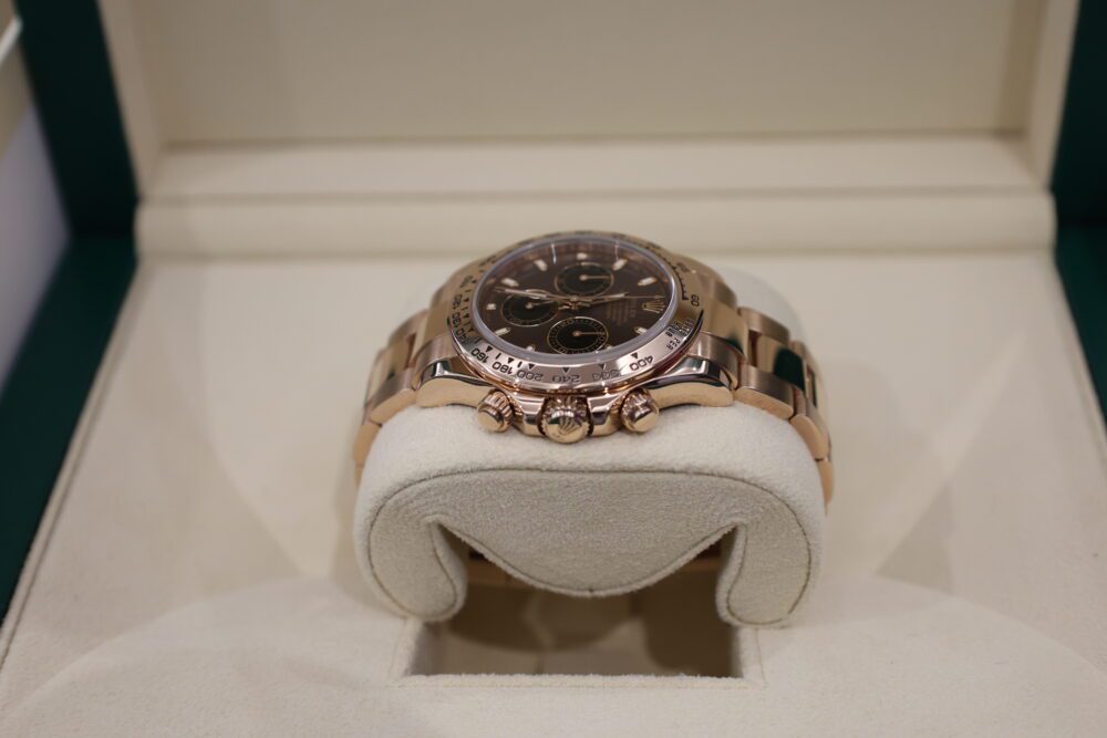 Rolex DAYTONA Solid 18ct Rose Gold Chocolate Dial - RRP £44,000! - Image 5