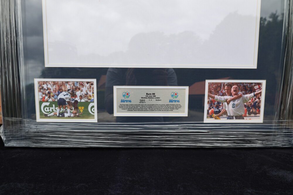 ENGLAND SIGNED AND FRAMED GASCOIGNE EURO 96 SHIRT - Image 3