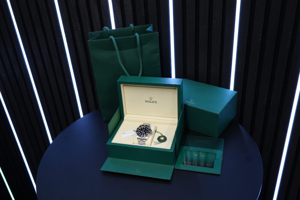 2025 ROLEX Submariner 41mm Black Dial DATE - RSP £12,000! - Image 2