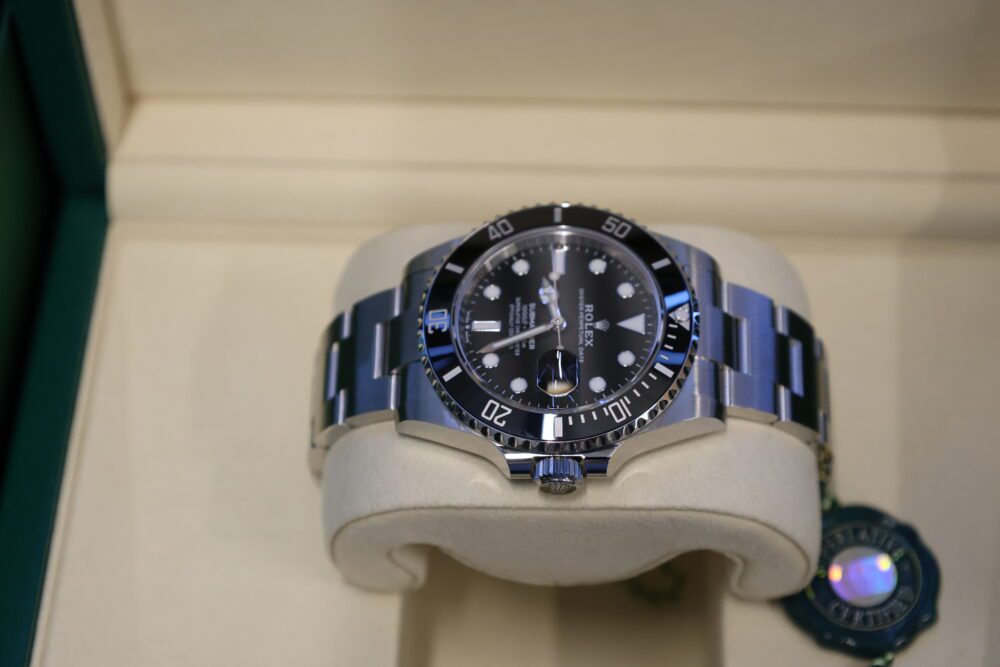 2025 ROLEX Submariner 41mm Black Dial DATE - RSP £12,000! - Image 4