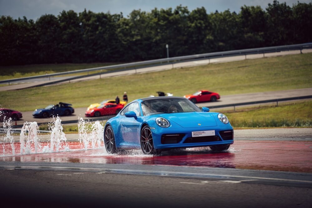 Porsche Silverstone Experience Day For Two People - Image 6