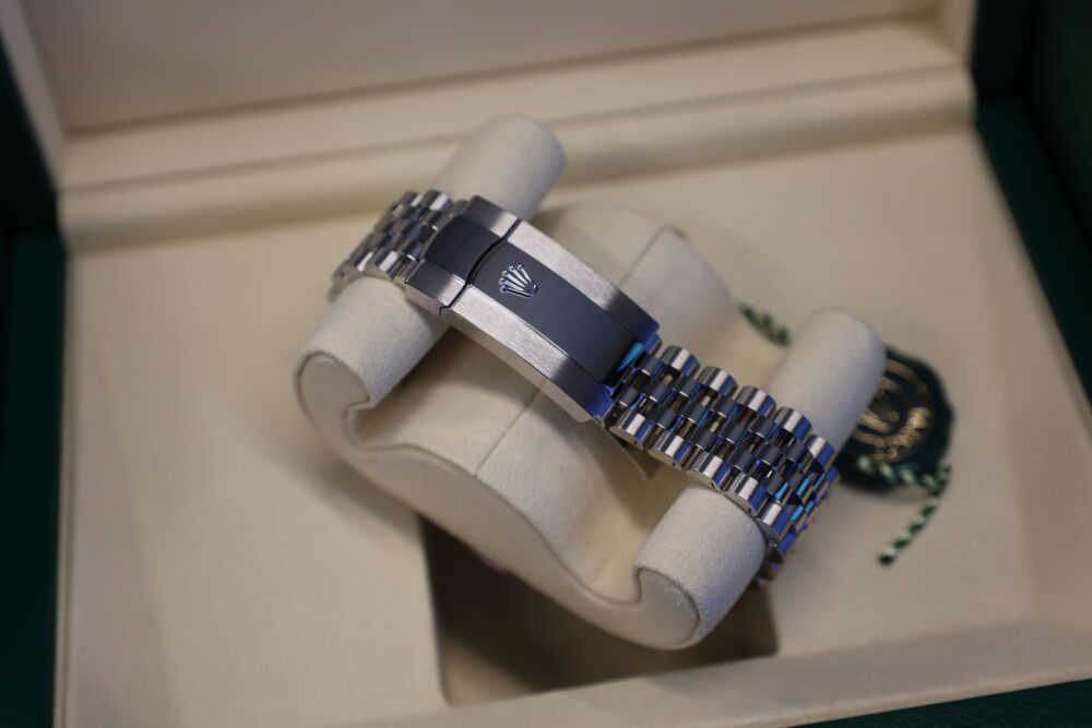 2025 Rolex Datejust 41mm Fluted Bezel Jubilee Bracelet - RSP £14,000! - Image 6