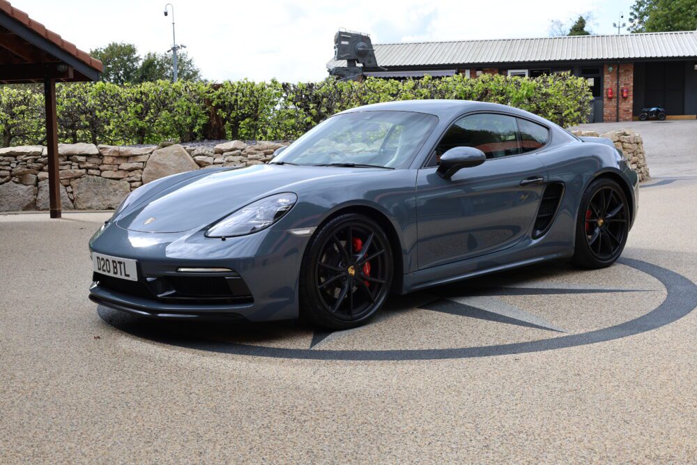 Porsche Cayman 718 S 2.5L 400BHP - HUGE SPEC - RSP £40,000! - Image 2