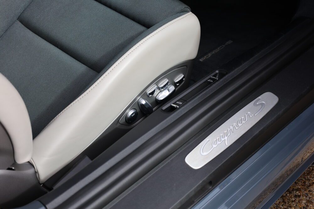 Porsche Cayman 718 S 2.5L 400BHP - HUGE SPEC - RSP £40,000! - Image 12